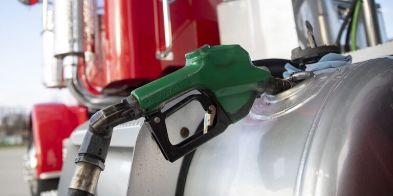 A Shipper’s Guide to Fuel Surcharges
